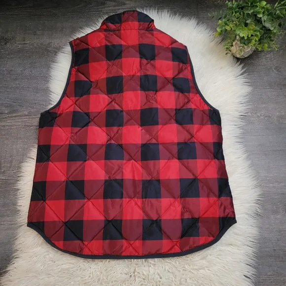 J.Crew Excursion Quilted Puffer Vest Red Navy Buffalo Plaid Size Medium Petite - Picture 11 of 12